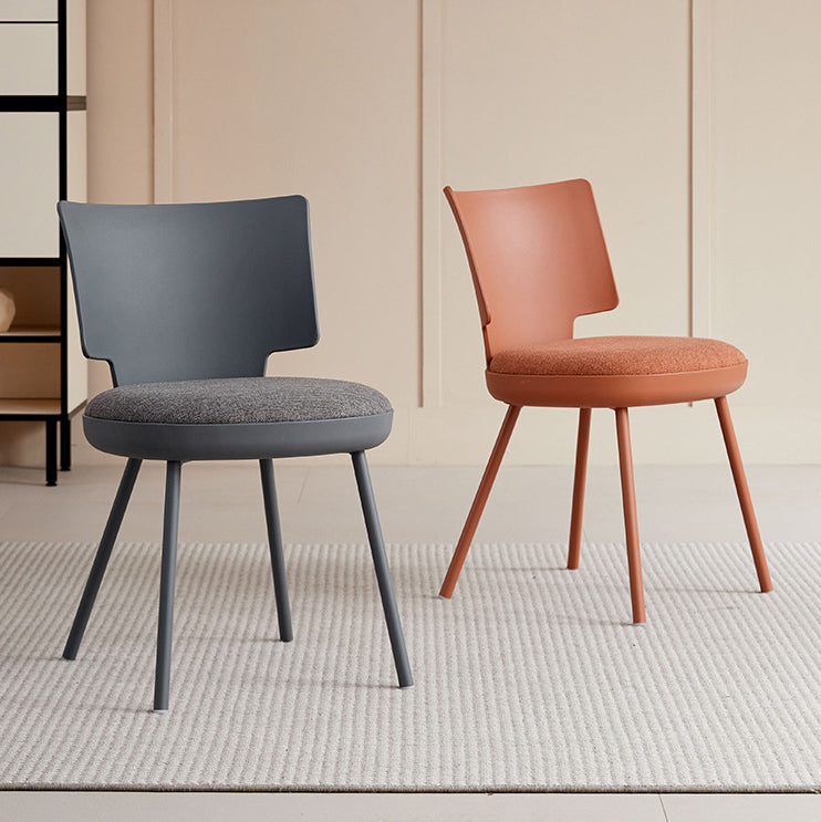 Silla de comedor sin brazos con respaldo de tela de macaron nórdico contemporáneo PP para comedor 