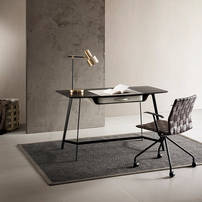 Moderner minimalistischer Sattel-Leder-Karbonstahl-Schreibtischstuhl mit Rückenlehne und Armlehne für das Home Office 