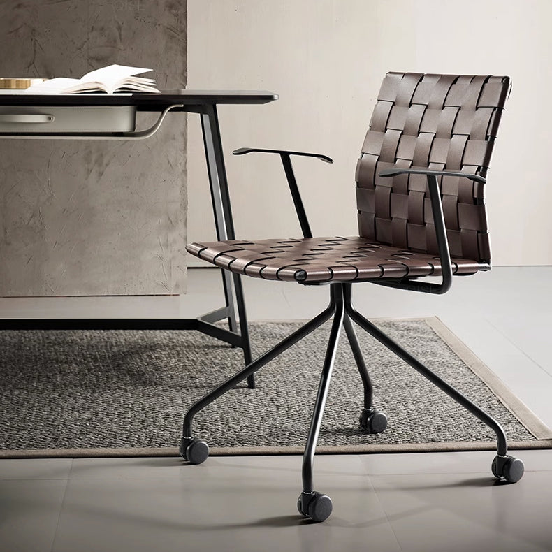 Moderner minimalistischer Sattel-Leder-Karbonstahl-Schreibtischstuhl mit Rückenlehne und Armlehne für das Home Office 