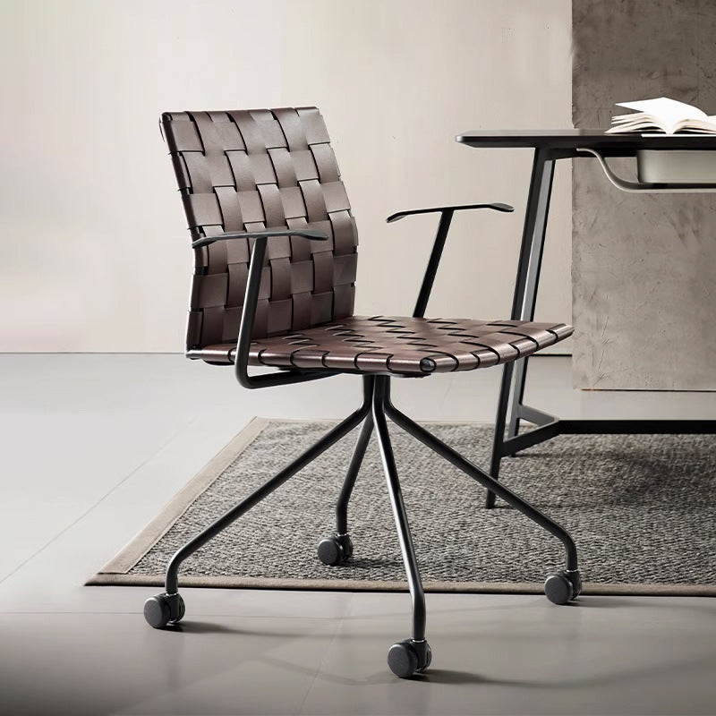 Moderner minimalistischer Sattel-Leder-Karbonstahl-Schreibtischstuhl mit Rückenlehne und Armlehne für das Home Office 