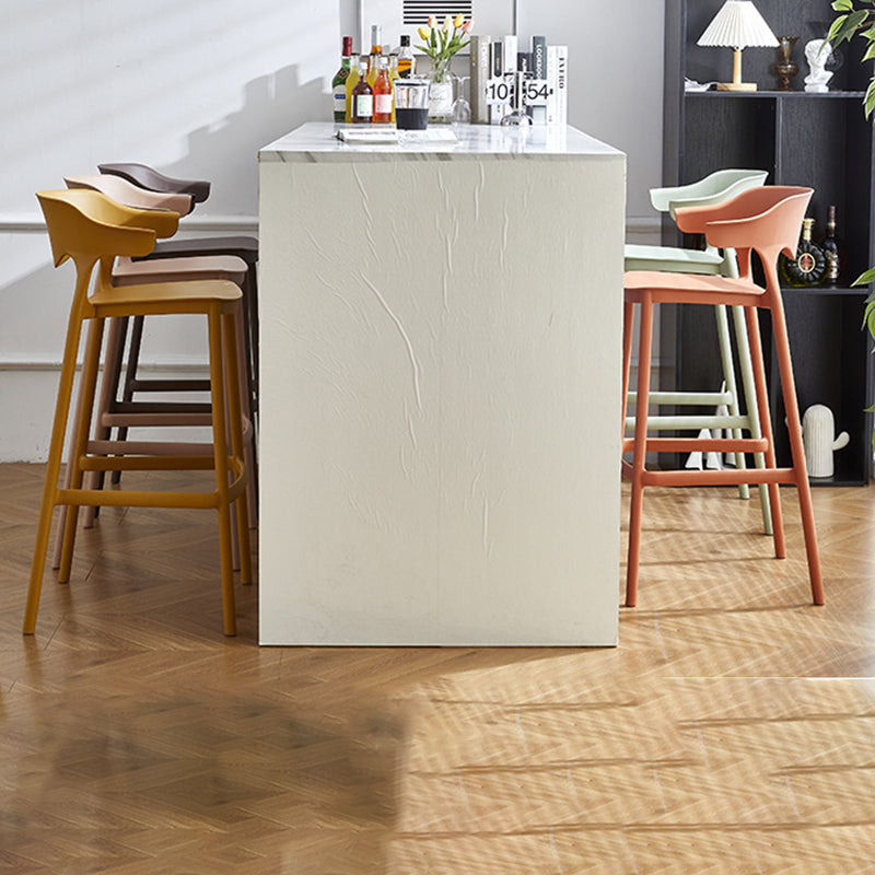 Zeitgenössischer industrieller Leder-Eisen-Barhocker mit Rückenlehne ohne Armlehnen für das Esszimmer 
