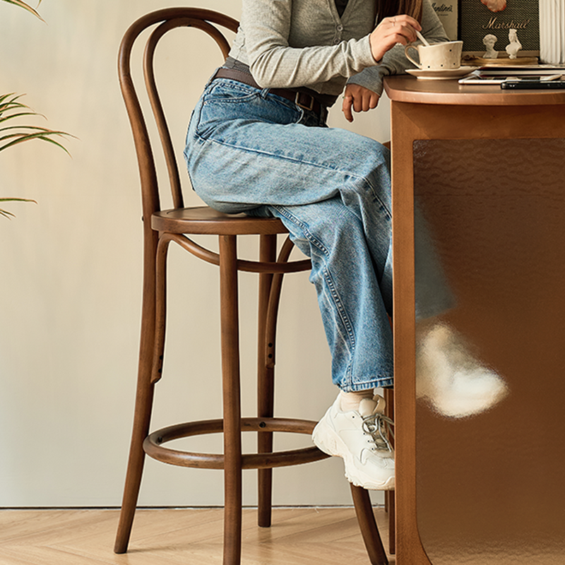 Zeitgenössischer industrieller Leder-Eisen-Barhocker mit Rückenlehne ohne Armlehnen für das Esszimmer 