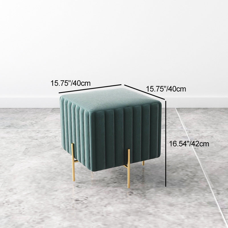 Zeitgenössischer nordischer quadratischer rechteckiger Würfel Eisen Flanellhocker ohne Rückenlehne und Armlehnen für das Wohnzimmer 