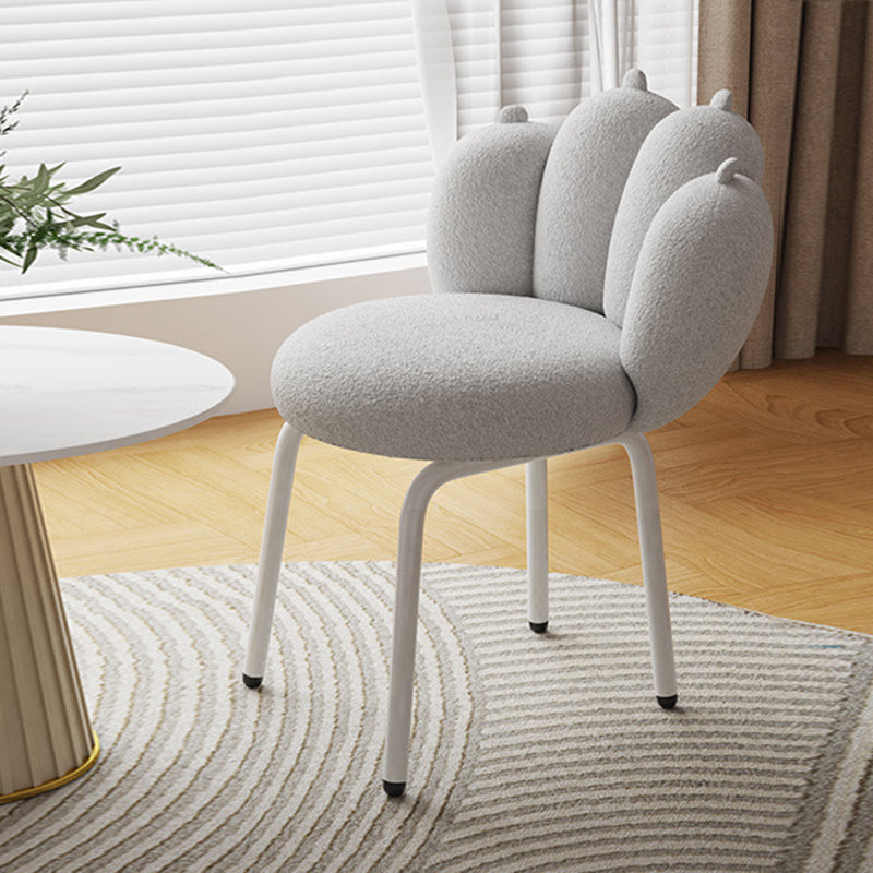 Zeitgenössischer kreativer Pilz-Fiberglas-Fußhocker ohne Rückenlehne und Armlehne für das Wohnzimmer 