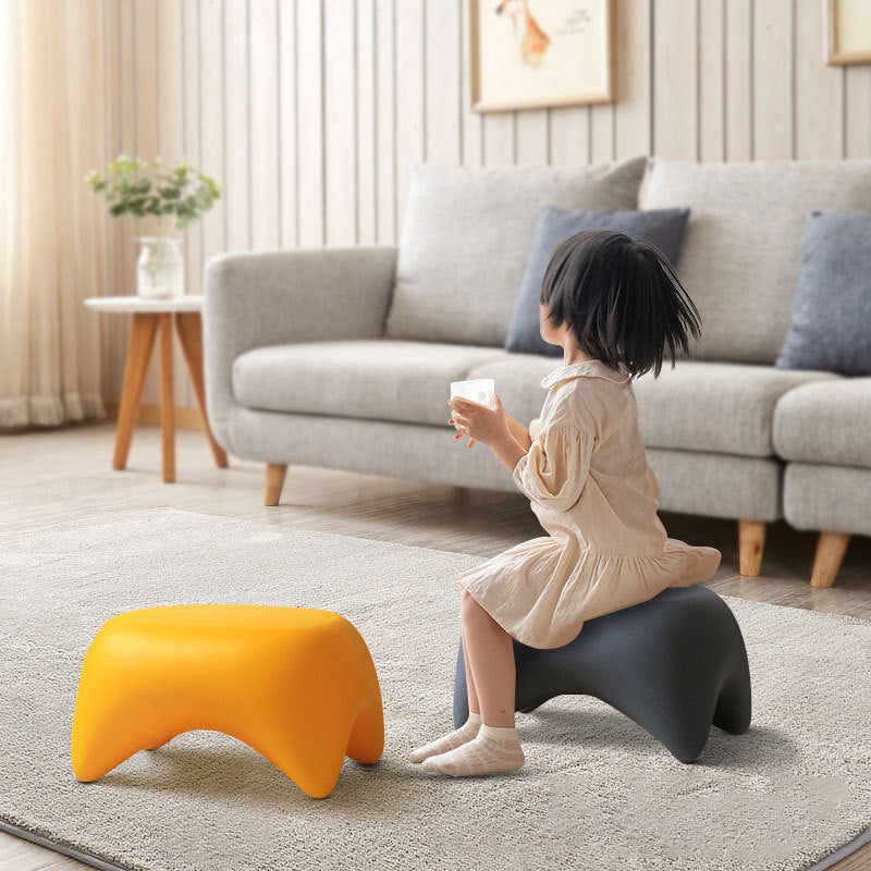 Tabouret bas sans dossier ni accoudoirs pour enfants trapézoïdal nordique contemporain en PE complet pour salon 