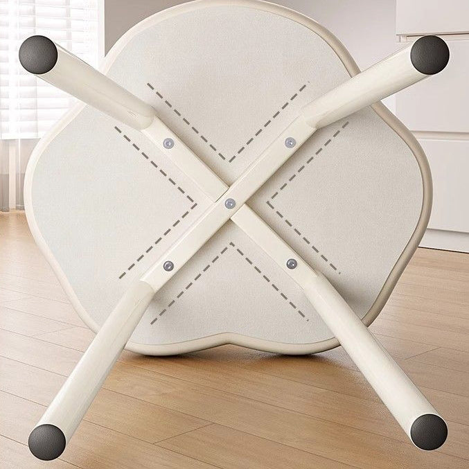 Taburete de tocador moderno minimalista color crema tipo nube de hierro y piel sintética napa, sin brazos y con respaldo, para dormitorio 