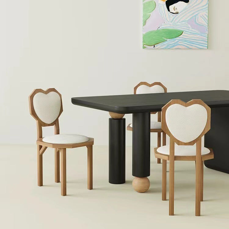 Silla de comedor sin brazos con respaldo de forma de corazón creativa contemporánea de lana de cordero, madera maciza y esponja para comedor 