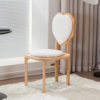 Silla de comedor sin brazos con respaldo de forma de corazón creativa contemporánea de lana de cordero, madera maciza y esponja para comedor 