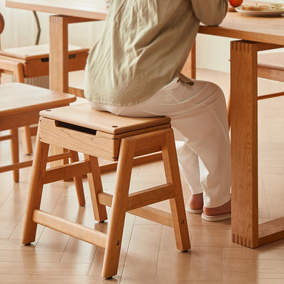 Silla de comedor apilable de madera de cerezo cuadrada tradicional japonesa sin respaldo ni brazos para el comedor 