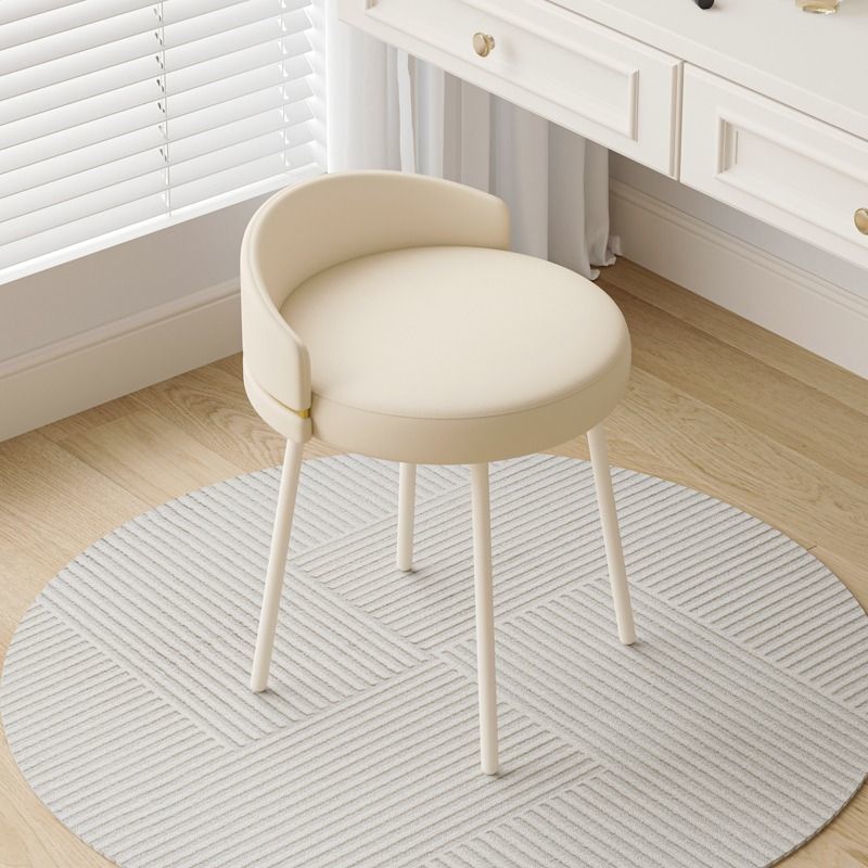 Tabouret de coiffeuse sans accoudoirs avec dossier arc rond nordique contemporain en fer, cuir, coton et lin pour chambre 