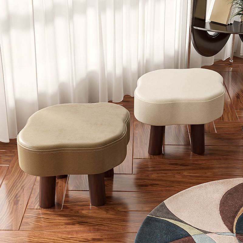 Forme de nuage nordique contemporaine Bandes antidérapantes Tabouret bas en bois massif et cuir Sans dossier Sans accoudoirs Pour salon 