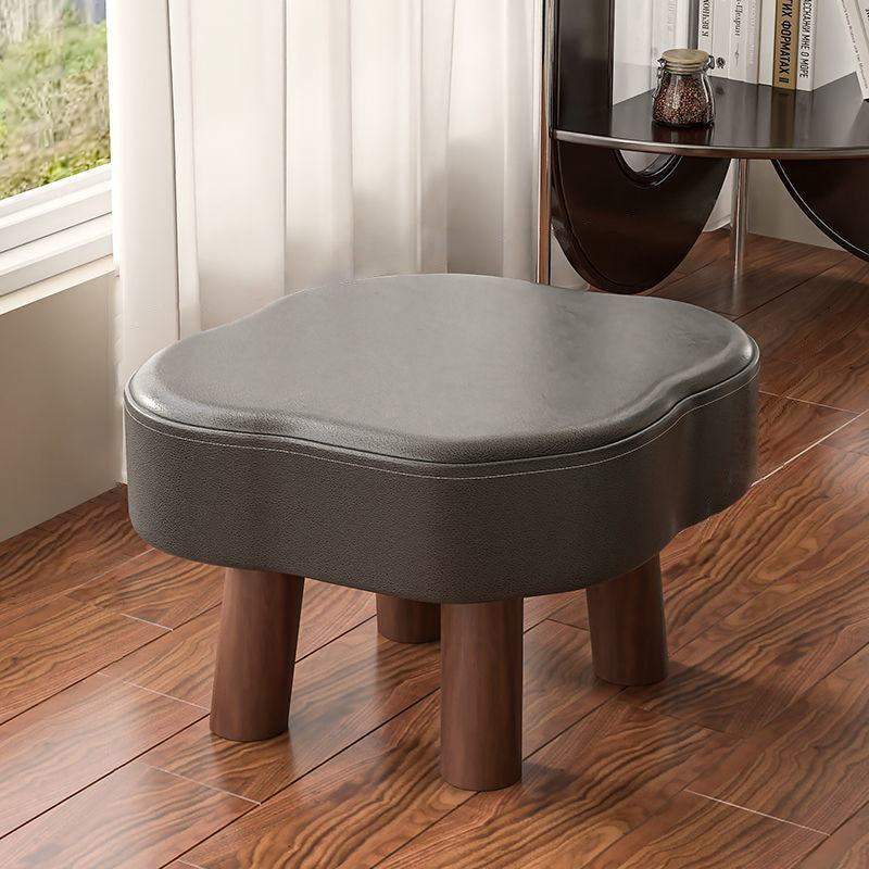 Forme de nuage nordique contemporaine Bandes antidérapantes Tabouret bas en bois massif et cuir Sans dossier Sans accoudoirs Pour salon 