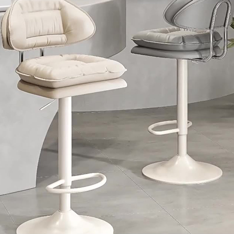 Tabouret de bar moderne minimaliste en acier avec dossier et accoudoirs, rembourré en cuir PU, coton et éponge, pour salle à manger 