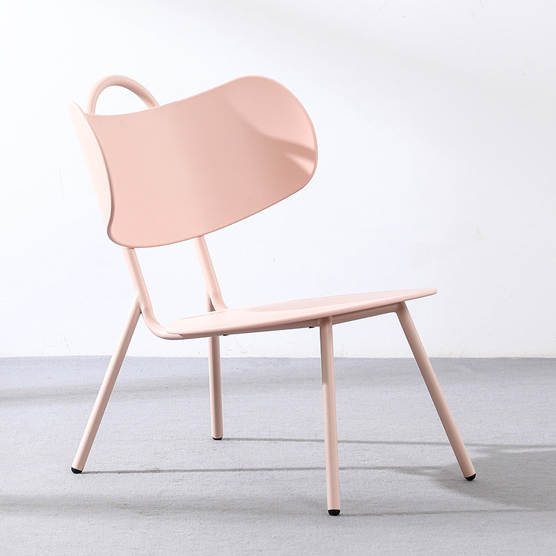 Chaise de café sans accoudoirs avec dossier en fer arc nordique contemporain pour salle à manger 