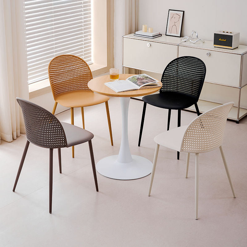 Moderner minimalistischer Bogen PP Webeisen Esszimmerstuhl Rückenlehne ohne Armlehnen für Esszimmer 