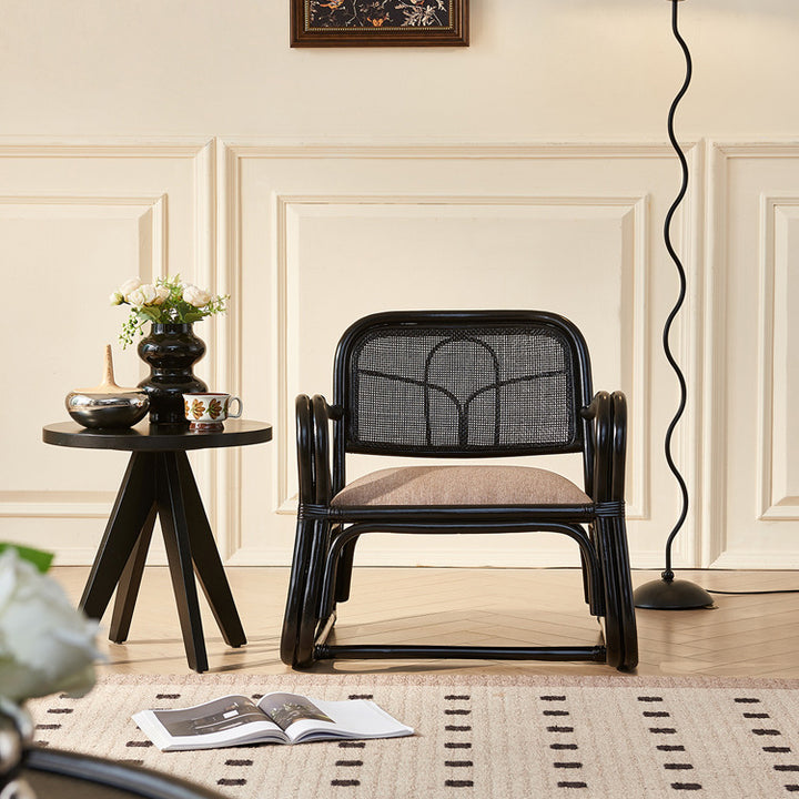 Traditioneller japanischer quadratischer Samt-Rattan-Webschaum-Akzentstuhl mit Rückenlehne und Armlehnen für das Wohnzimmer 