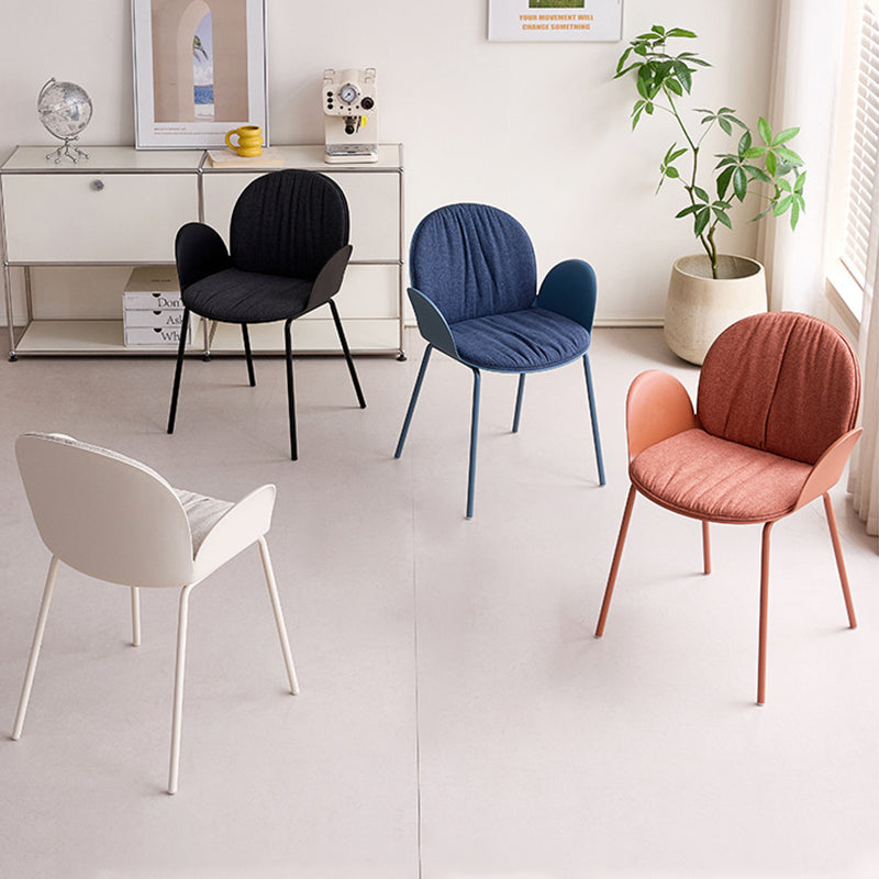 Sillón decorativo contemporáneo nórdico de plástico, hierro, algodón y lino con respaldo y reposabrazos para sala de estar 