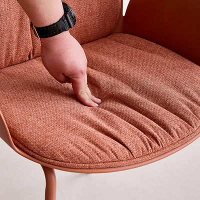 Contemporary Nordic PP Iron Cotton Linen Accent Chair Backrest Armrest For Living Room
