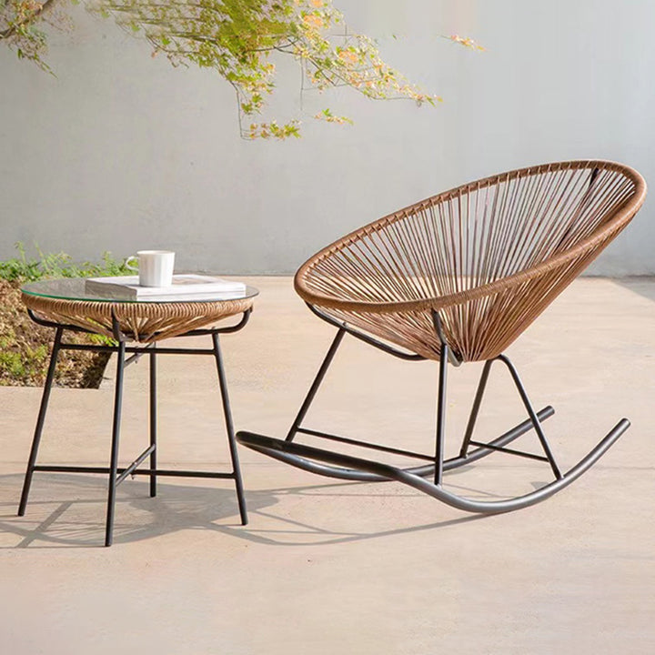 Traditioneller ovaler Vintage-Schaukelstuhl aus Eisen mit PE-Rattan-Geflecht, Rückenlehne und ohne Armlehnen für das Wohnzimmer 