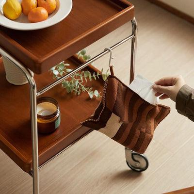 Table d'appoint contemporaine en bois nordique avec 4 roues pour le salon 