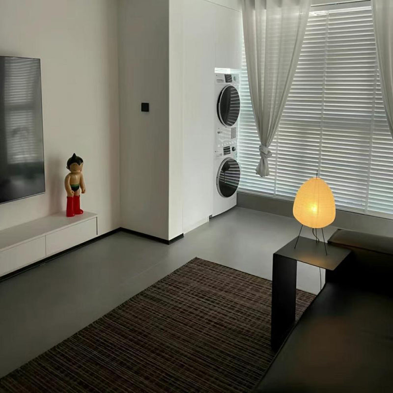 Moderner minimalistischer geometrischer Beistelltisch aus Karbonstahl, 2 Ebenen, für das Wohnzimmer 