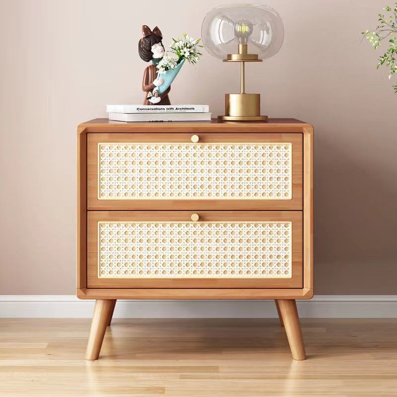 Zeitgenössischer Boho-Würfel-Quadrat-Rattan-Gummibaumholz-Beistelltisch mit 2 Schubladen für das Wohnzimmer 