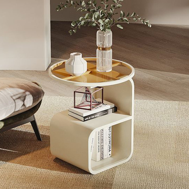 Zeitgenössischer nordischer Geometrie-Eisen-Glas-Beistelltisch 3 - Etagen für Wohnzimmer 