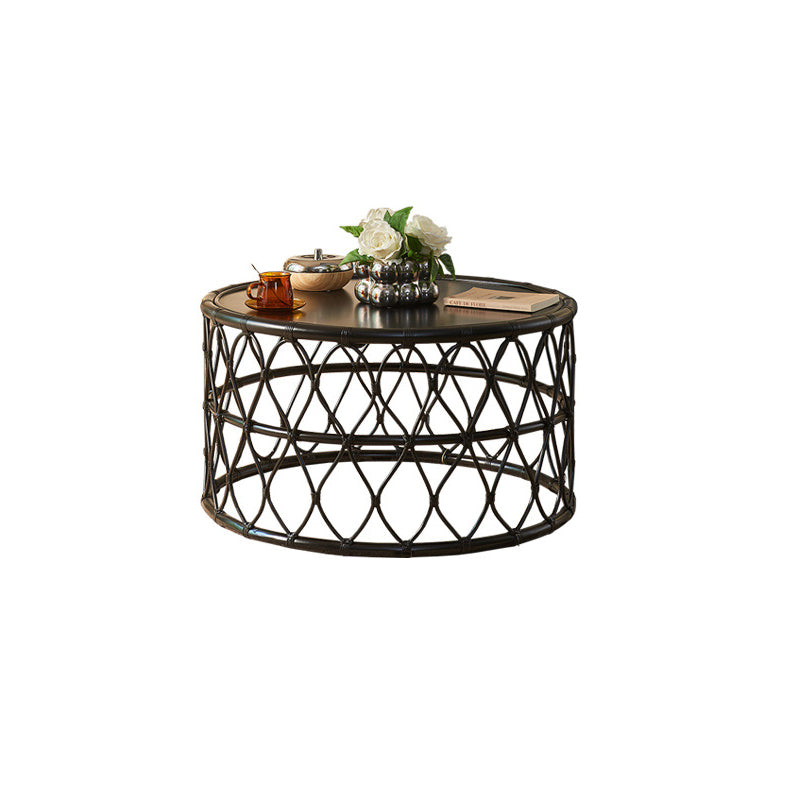 Table basse en bois massif avec tissage en rotin scandinave contemporain à un niveau pour le salon 