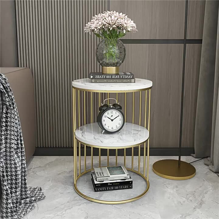 Table d'appoint en fer à trois niveaux avec plateau en pierre cylindrique nordique contemporain pour salon 