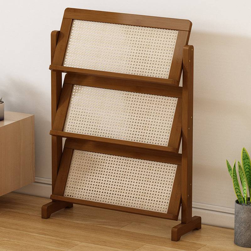 Zeitgenössische schlichte quadratische schräge Bücherregal aus synthetischem Rattan mit Bambusflechtung, 3-stufig, für das Wohnzimmer 