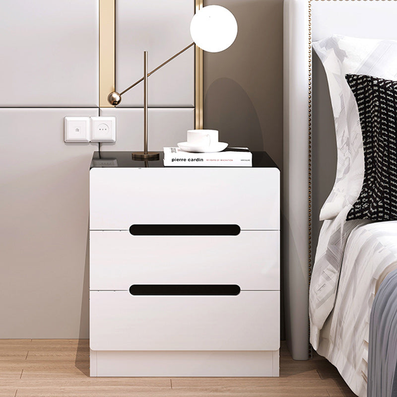 Mesa de noche de cubo cuadrado minimalista moderno de tablero artificial con 3 cajones para dormitorio 