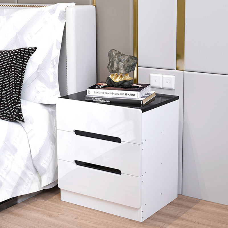 Mesa de noche de cubo cuadrado minimalista moderno de tablero artificial con 3 cajones para dormitorio 