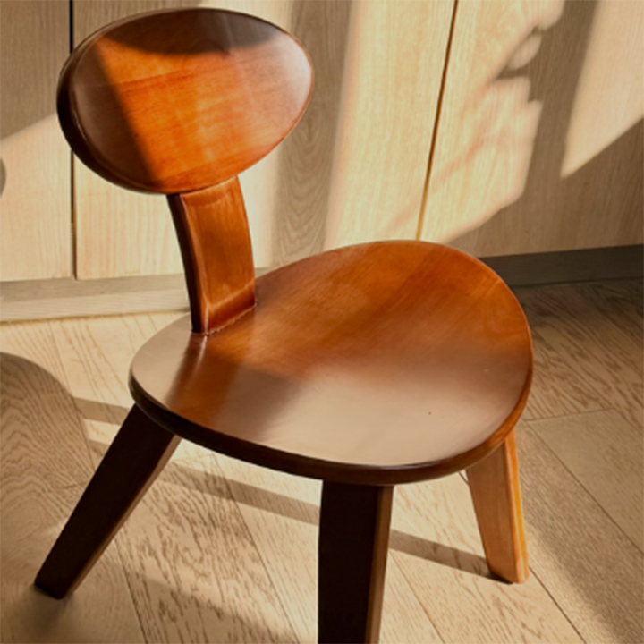 Traditional Farmhouse Solid Rubberwood Yuanbao-Shaped Decorative Kids Backrest Armless Low Stool For Entryway