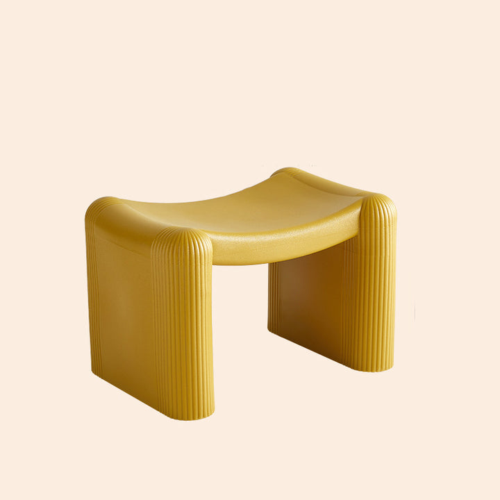 Contemporary Nordic PP Plastic Saddle-Shaped Stool Decorative Stackable Backless Armless Low Stool For Entryway &amp; Living Room