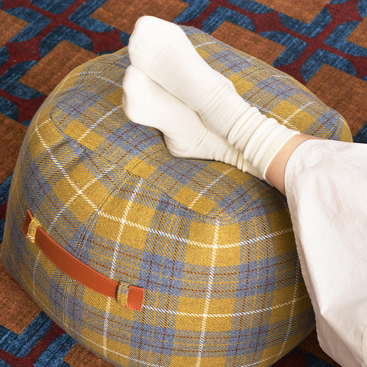 Traditional Vintage Linen Wool-Polyester Blend Bouclé Fabric Foam Sponge EPP Cube-Shaped Highly Practical Backless Armless Low Stool For Living Room
