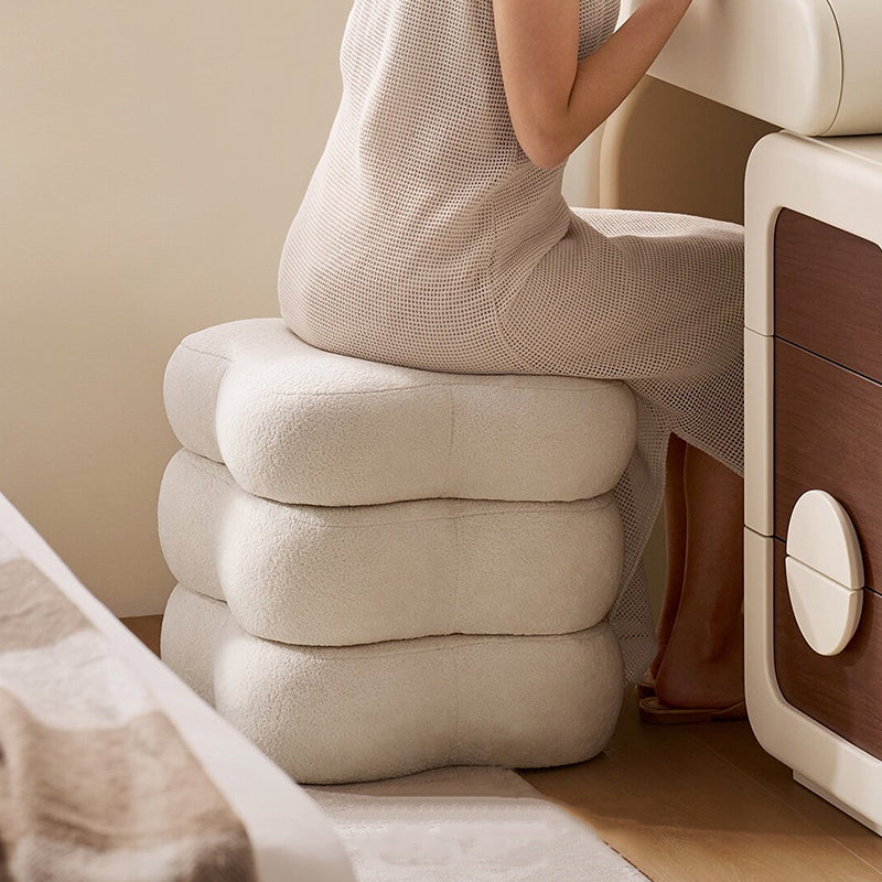 Contemporary Scandinavian Sherpa Fabric Pine Wood Plywood Foam Sponge Decorative Swivel Flower-Shaped Backless Armless Vanity Stool For Bedroom