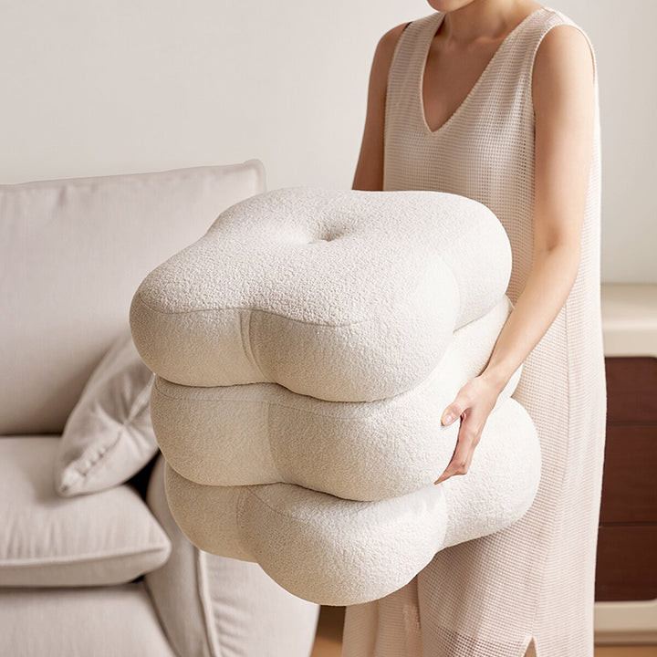 Contemporary Scandinavian Sherpa Fabric Pine Wood Plywood Foam Sponge Decorative Swivel Flower-Shaped Backless Armless Vanity Stool For Bedroom