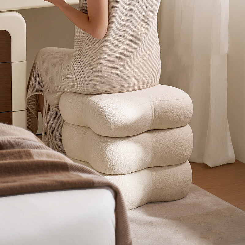 Contemporary Scandinavian Sherpa Fabric Pine Wood Plywood Foam Sponge Decorative Swivel Flower-Shaped Backless Armless Vanity Stool For Bedroom