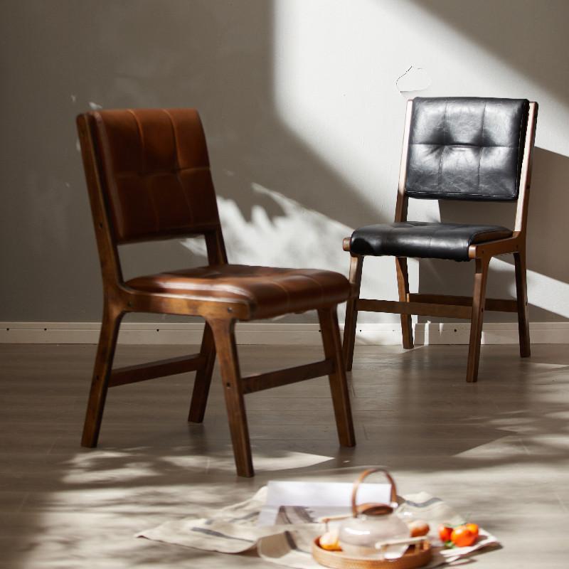 Chaise de salle à manger carrée traditionnelle en cuir PU vintage et bois avec dossier pour salle à manger 