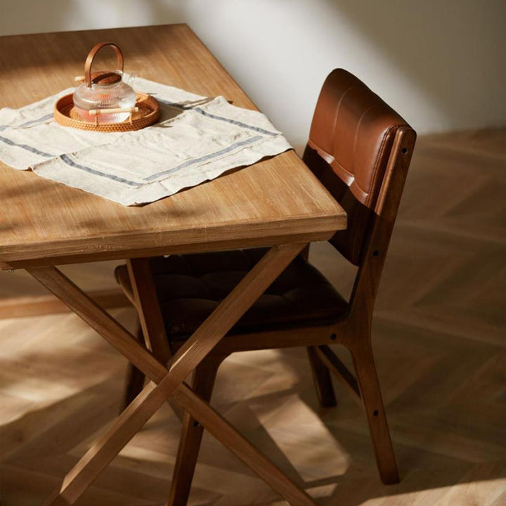 Chaise de salle à manger carrée traditionnelle en cuir PU vintage et bois avec dossier pour salle à manger 