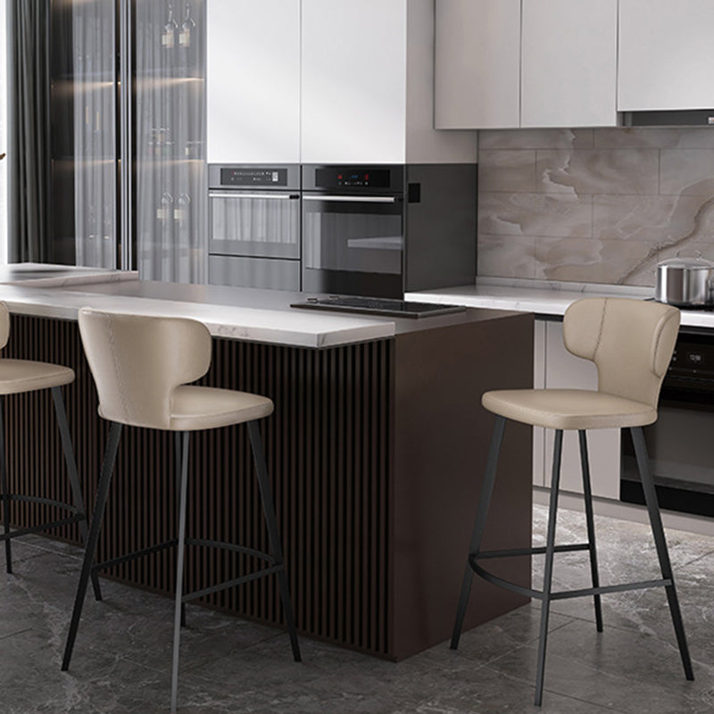 Modern Minimalist Leather & Carbon Steel Curved Back Bar Stool With Footrest For Dining Room