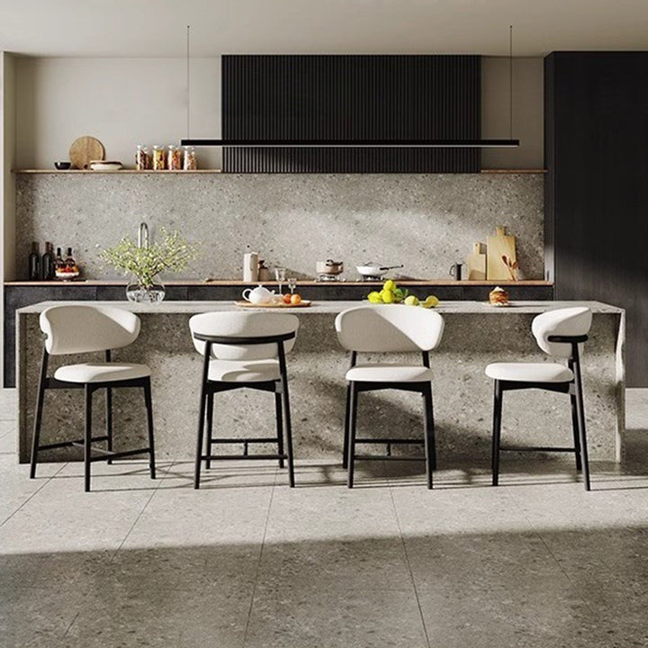 Tabouret de bar contemporain en bois de frêne nordique et tissu avec dossier incurvé pour îlot de cuisine et salle à manger 