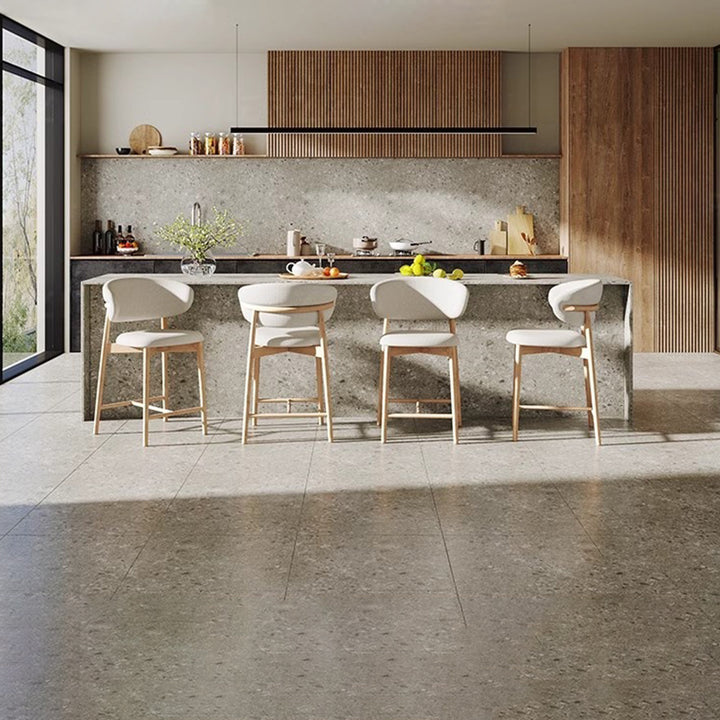 Tabouret de bar contemporain en bois de frêne nordique et tissu avec dossier incurvé pour îlot de cuisine et salle à manger 