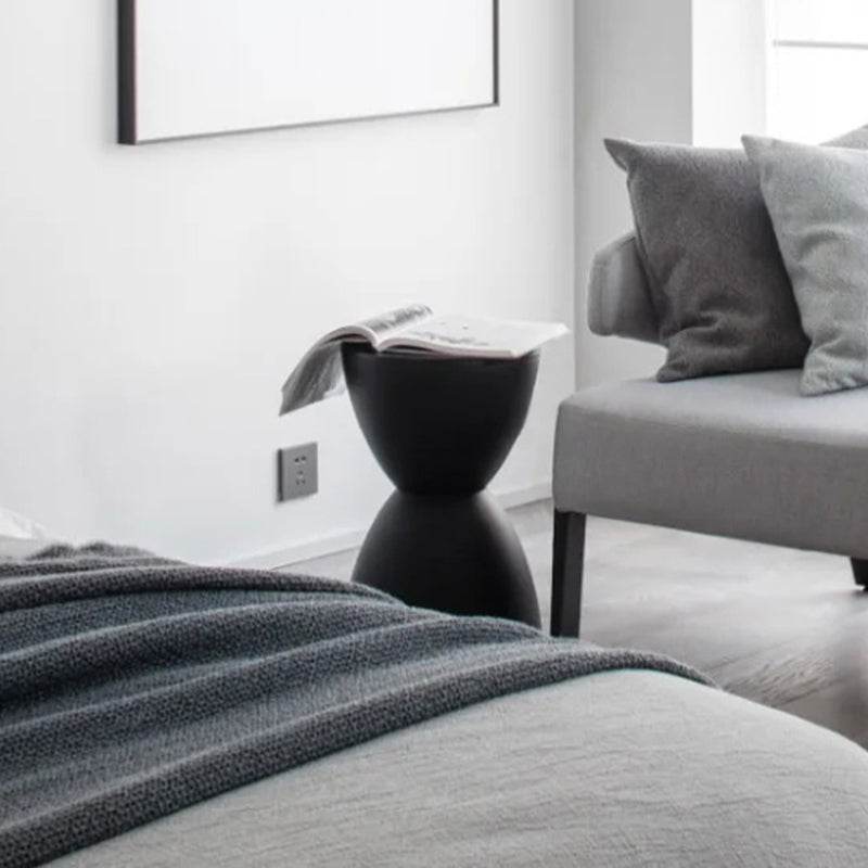 Modern Minimalist PP Hourglass-Shaped Stool Chair For Bedroom & Living Room