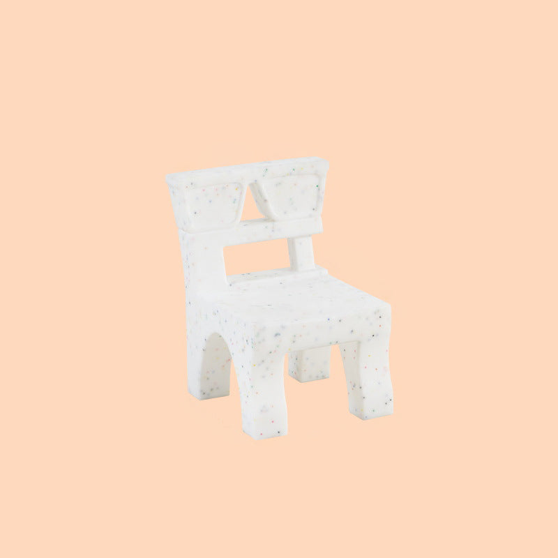 Zeitgenössischer nordischer quadratischer Kunststoffhocker für Kinderzimmer & Wohnzimmer 