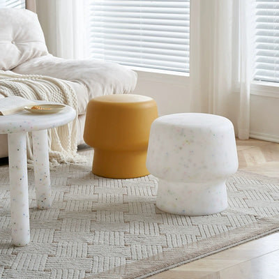 Zeitgenössischer kreativer runder Kunststoffhocker für Schlafzimmer- und Wohnzimmer-Sitzgelegenheiten 