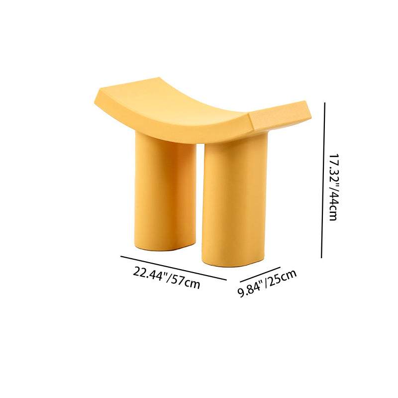 Tabouret bas cylindrique incurvé en plastique nordique contemporain pour entrée, chambre, salon 