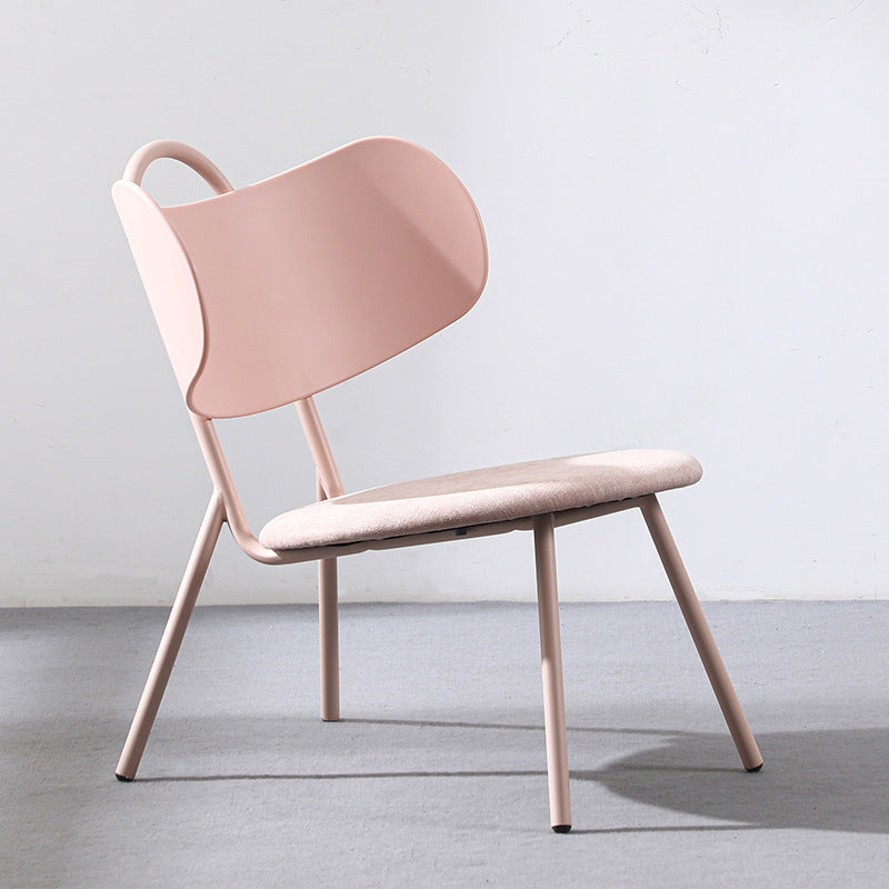 Zeitgenössischer nordischer Kunststoff- & Eisen-Stuhl mit gebogener Rückenlehne und rundem Sitz für Schlafzimmer, Wohnzimmer, Balkon 