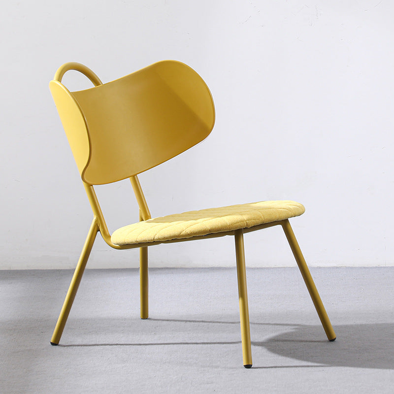 Zeitgenössischer nordischer Kunststoff- & Eisen-Stuhl mit gebogener Rückenlehne und rundem Sitz für Schlafzimmer, Wohnzimmer, Balkon 