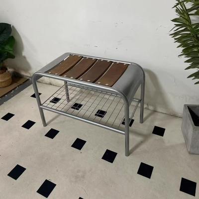 Moderne Mid-Century Bank aus Kohlenstoffstahl und Holz für den Eingangsbereich, das Schlafzimmer und das Wohnzimmer 